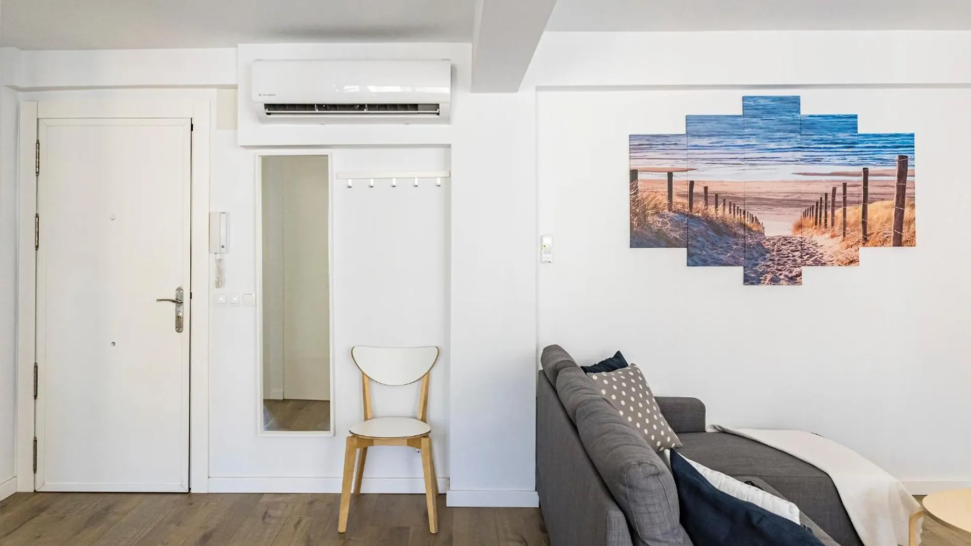 Malaga Beach Apartment