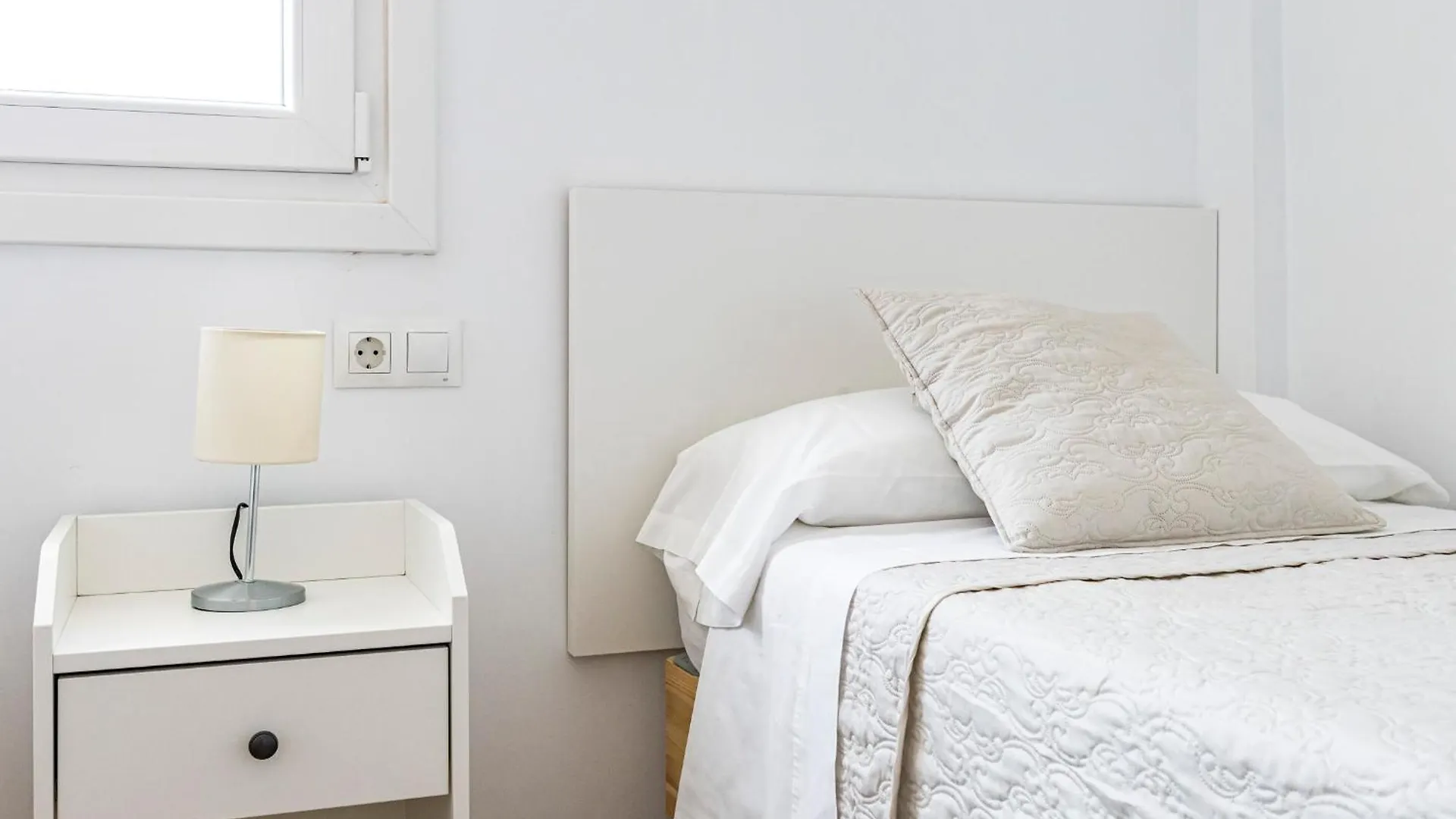 Malaga Beach Apartment