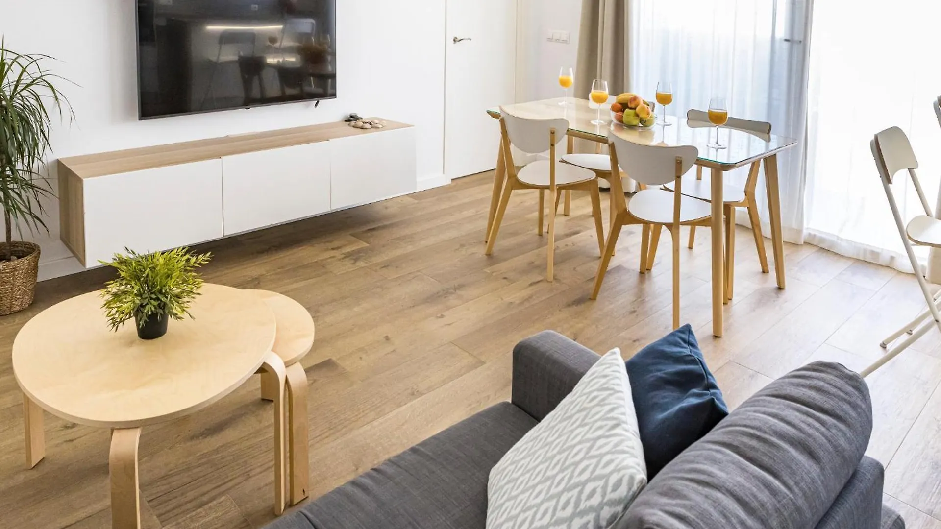 Malaga Beach Apartment